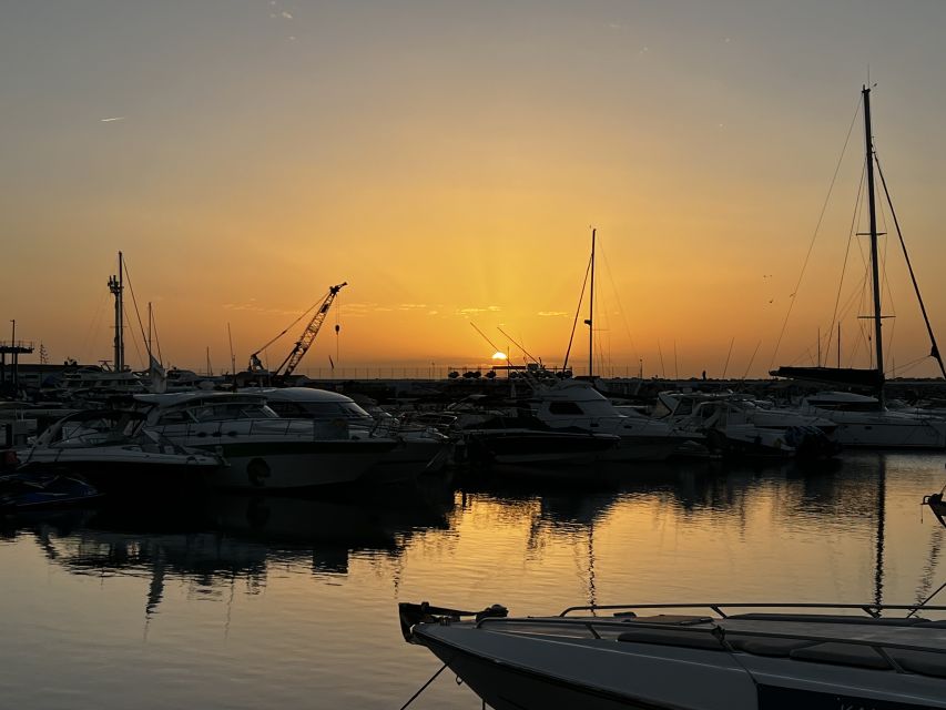 Puerto Banús: Sunset Sail in Marbella With Drinks & Snacks - Key Points