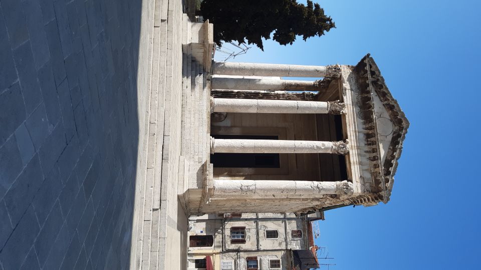 Pula: Historic Sites Guided Walking Tour - Key Points