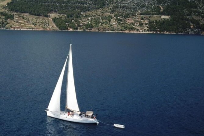 Sailing Boat Small Group Kleftiko and Sikia Cave West of Milos - Key Points