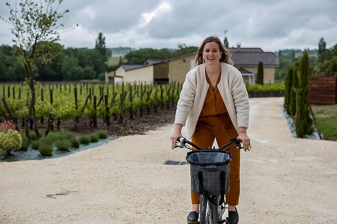 Saint-Emilion E-bike Wine Tour, 2 Wineries & Gourmet Picnic Lunch - Key Points