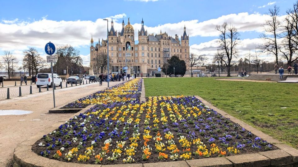 Schwerin: Old Town Highlights Self-guided Walk - Key Points