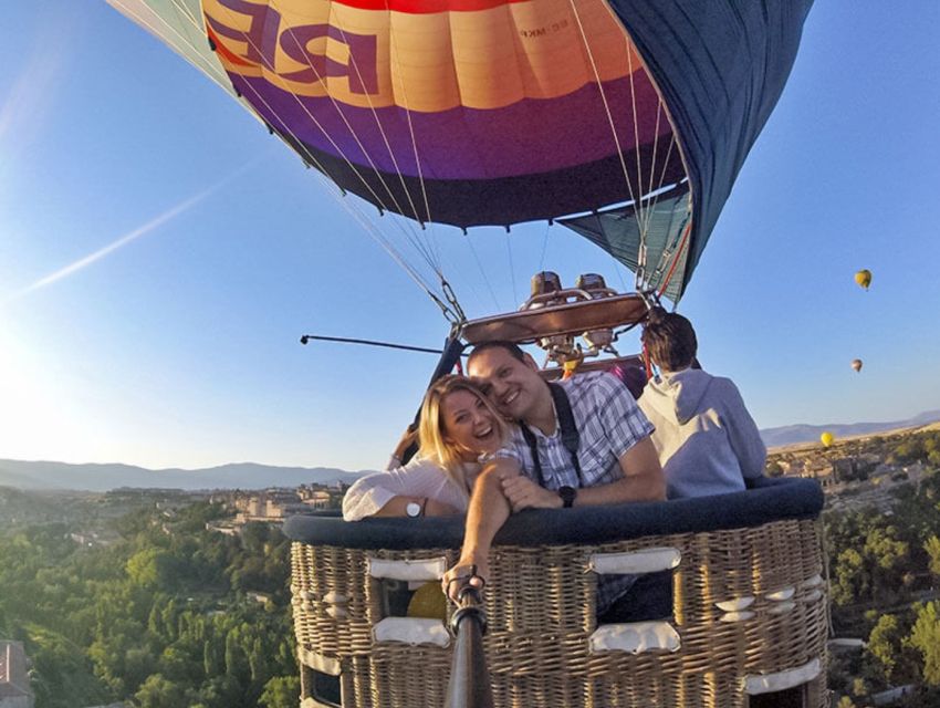 Segovia: Hot-Air Balloon Flight With Optional 3-Course Lunch - Key Points