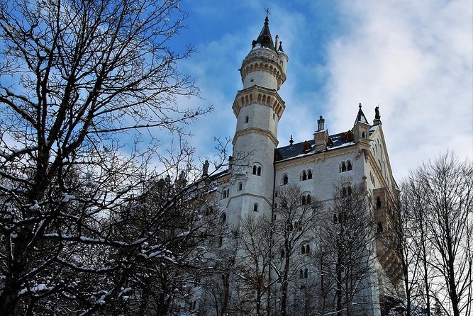 Skip-The-Line: Neuschwanstein Castle Tour From Hohenschwangau - Key Points