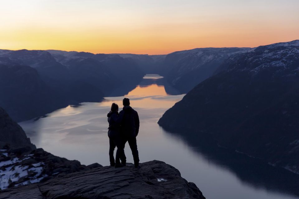 Stavanger: Preikestolen Sunrise Hike With Breakfast Buffet - Key Points