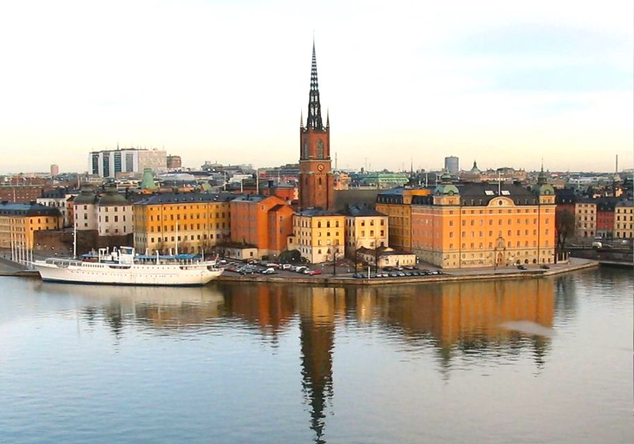 Stockholm Scavenger Hunt and Sights Self-Guided Tour - Key Points