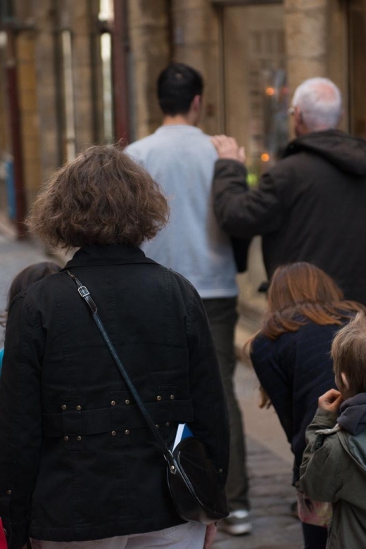 Storytelling Tour of the Vieux-Lyon for Children in English - Key Points