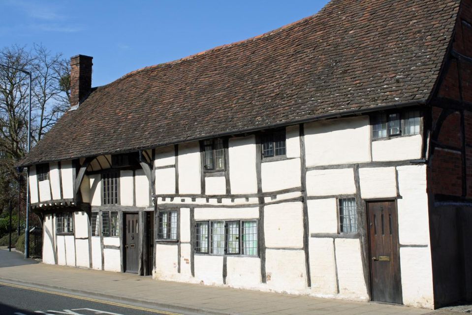 Stratford : Quirky Self-Guided Smartphone Heritage Walks - Key Points