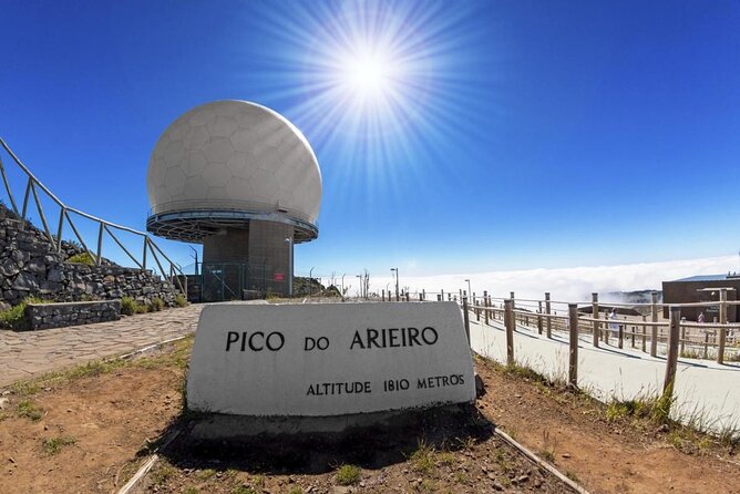 Sunrise Transfer to Pico Do Arieiro, Hike to Pico Ruivo & Return From Teixeira - Key Points