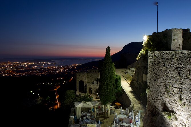 Sunset Klis Fortress Tour From Split With Sightseeing Bus - Key Points