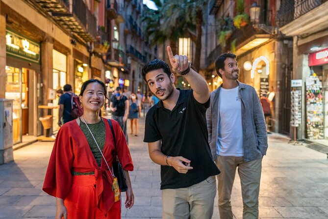 The Boqueria & Santa Caterina Market Tour With Tapas - Historic Districts Explored