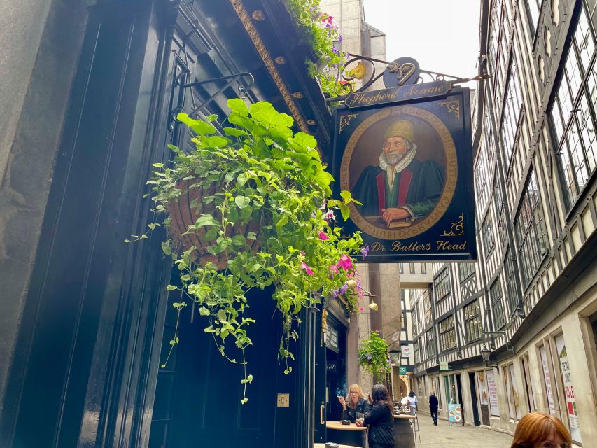 The Scandalous Square Mile: City of London Walking Tour - Key Points