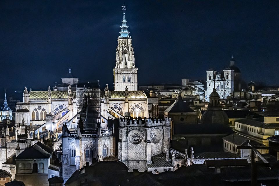 Toledo: Walking Tour With a Local Guide - Key Points