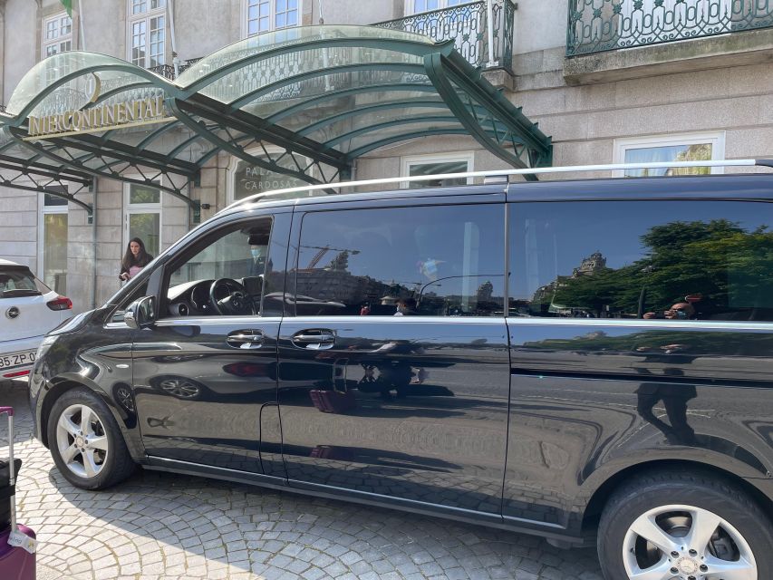 TRANSFER: PORTO AIRPORT>VILA NOVA GAIA MERCEDES V EXT LONG - Key Points