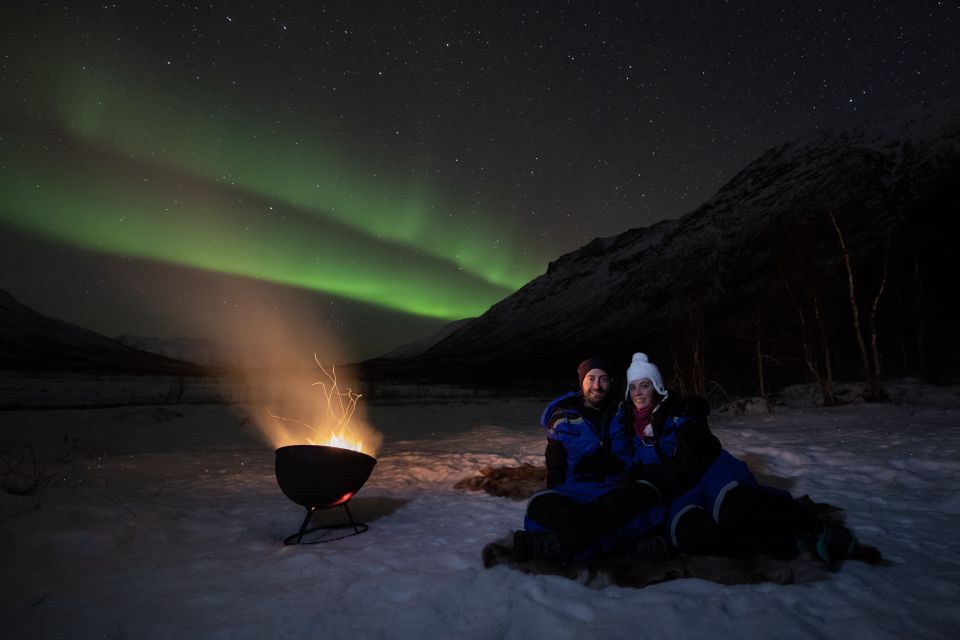 Tromsø: Private Aurora Chase With Meals, Campfire, Photos. - Key Points