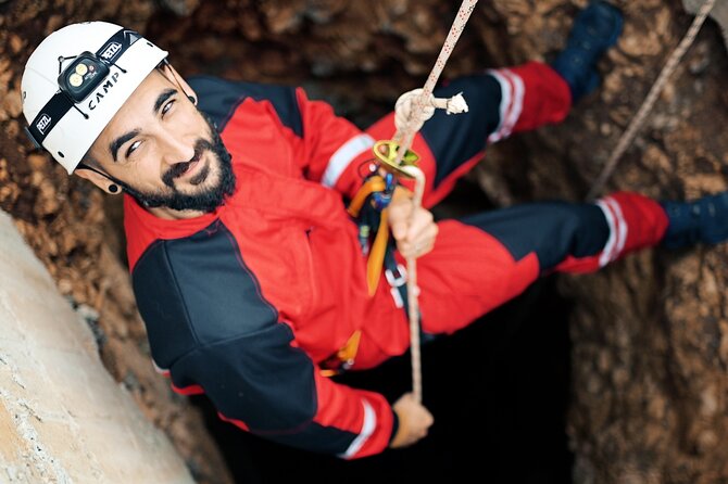 TUNNEL ABSEILING Tour the Underground With No Experience Required - Key Points