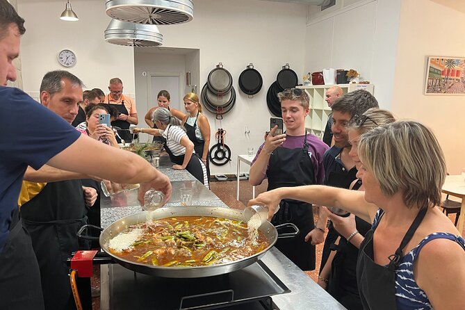 Valencian Paella Cooking Class, Tapas & Sangria - Evening - Key Points