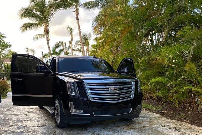 Vip Cadillac Transportation in Punta CANA CAP CANA Roundtrip - Included Amenities