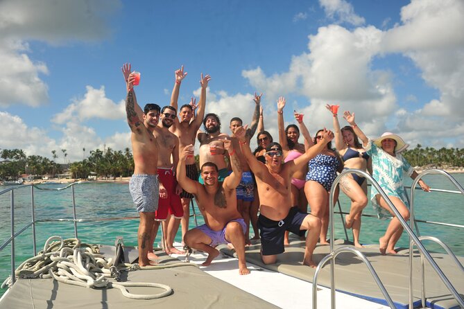 VIP Premium Yacht -Party Boat-Birthdays, Bachelor And More - Included Activities and Amenities