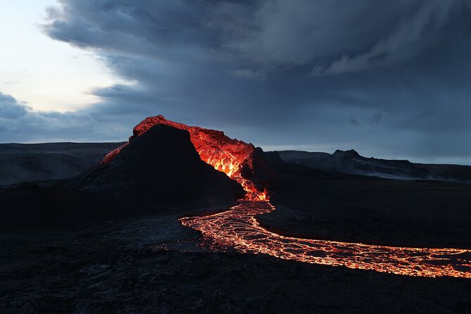 Volcano Tour on Reykjanes Peninsula Including Icelandic Snacks - Tour Overview