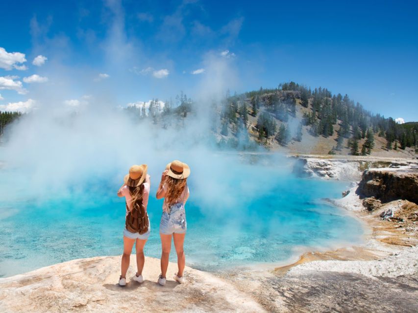 Yellowstone: Old Faithful, Waterfalls, and Wildlife Day Tour - Key Points