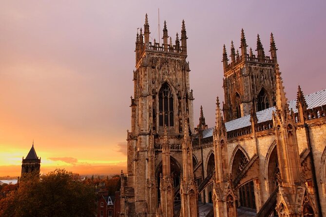 York Small-Group Evening Walking Tour With Guide - Key Points