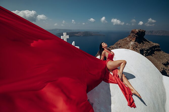 1-Hour Private Santorini Flying Dress Photoshoot - Photoshoot Details