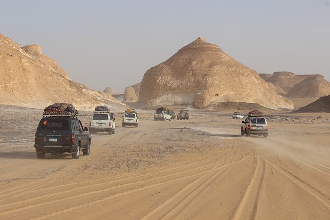 2-Day Black and White Deserts Tour W/ Desert Activities in Egypt - Meeting and Pickup Information