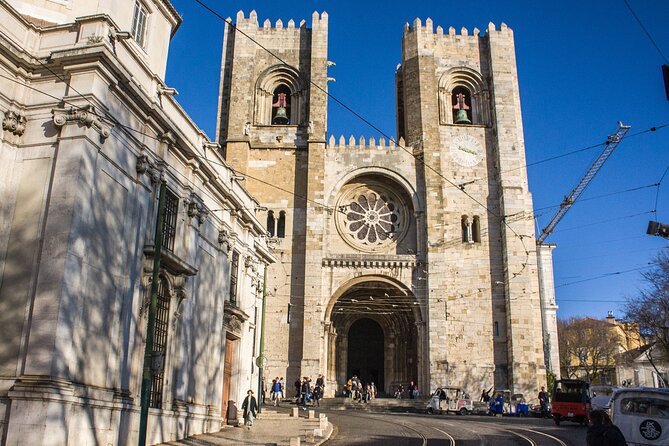 2 Hours Private Hills Historical Tour In Lisbon Scheduling Details