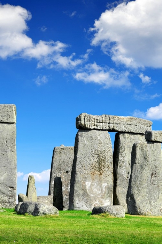 6-Hour Private Trip From London to Stonehenge - Itinerary Overview