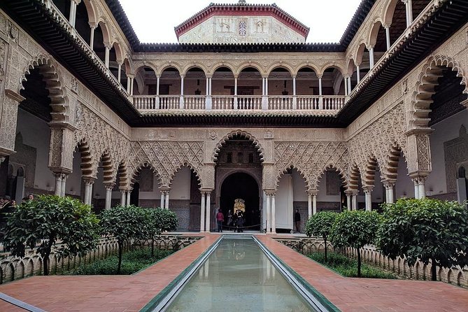 Alcazar, Cathedral, and Giralda With Entrance Included - Overview of the Tour