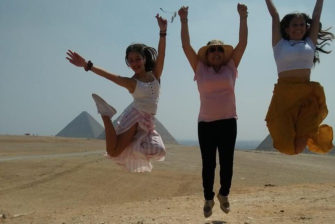 All Inclusive Day Tour To Giza Pyramids, Egyptian Museum And Felucca Discovering The Valley Temple