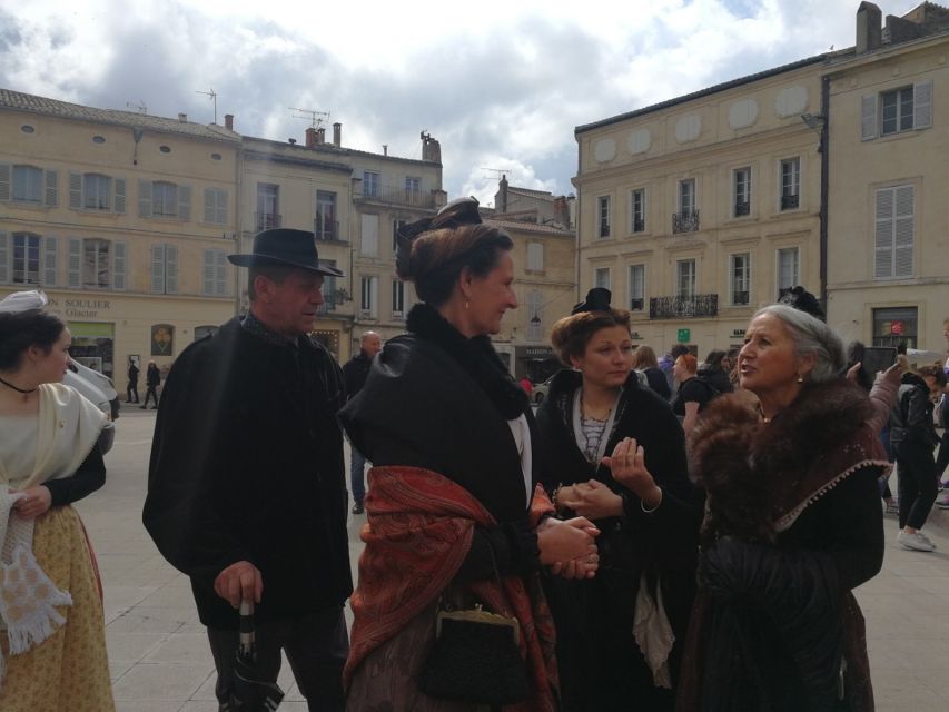 Arles, Saint-Rémy & Les Baux De Provence: Guided Tour - Arles: Roman Monuments and History