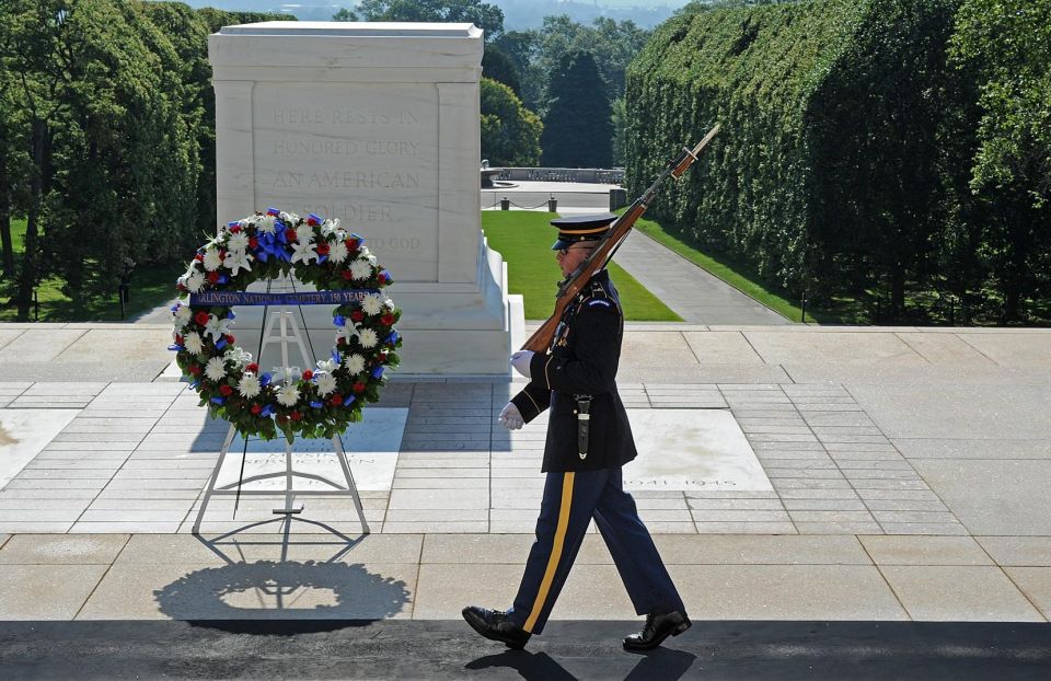 Arlington Cementary & Guard Ceremony With Iowa Jima Memorial - Tour Overview and Highlights