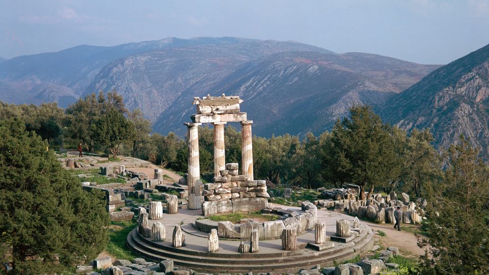 Athens to Delphi and Arachova Full Day Tour - Tour Overview