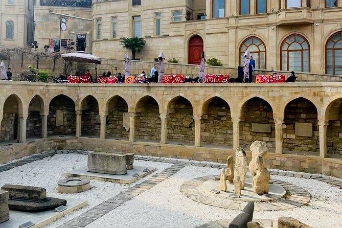 Baku: Old City Walking Tour. Tour Overview