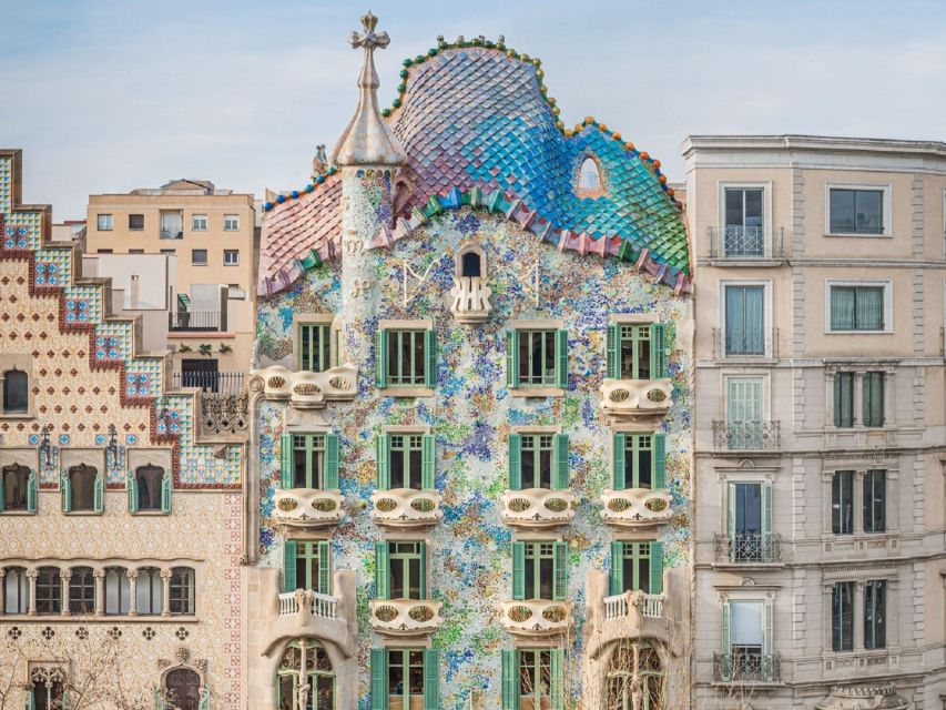 Barcelona: Fast Track Casa Batlló and La Pedrera Guided Tour - Tour Overview