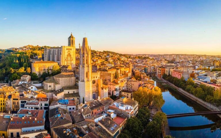 Barcelona: Girona Guided Day Tour & High Speed Train Ticket Tour Overview