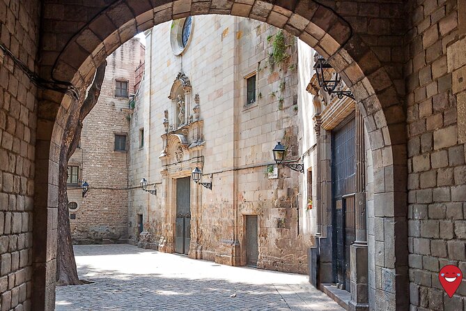 Barcelona Gothic Quarter: History&Legends Comedy Tour - Tour Overview