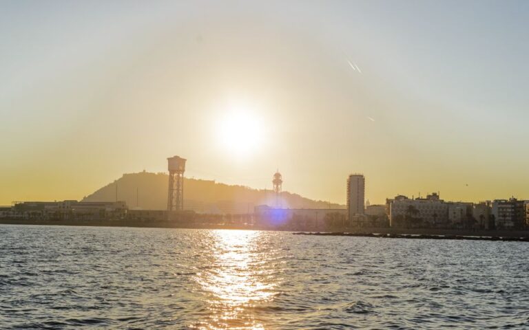 Barcelona Sunset Sailing With Gin Tonic Workshop Option Activity Overview