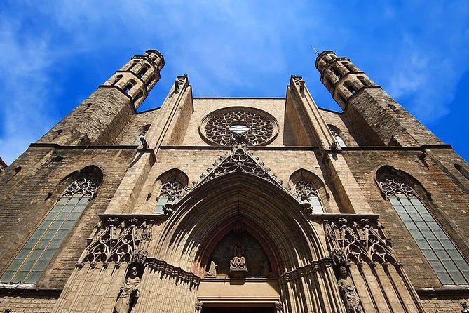 Barcelona, Walking Book Tour: the Cathedral of the Sea - Tour Overview