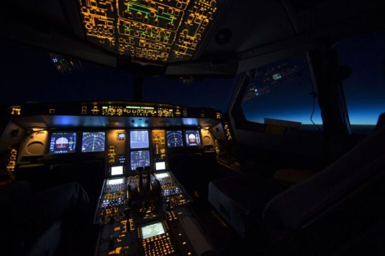 Berlin: 1 Hour Airbus A320 Flight Simulator Private Tour Overview Of The Experience