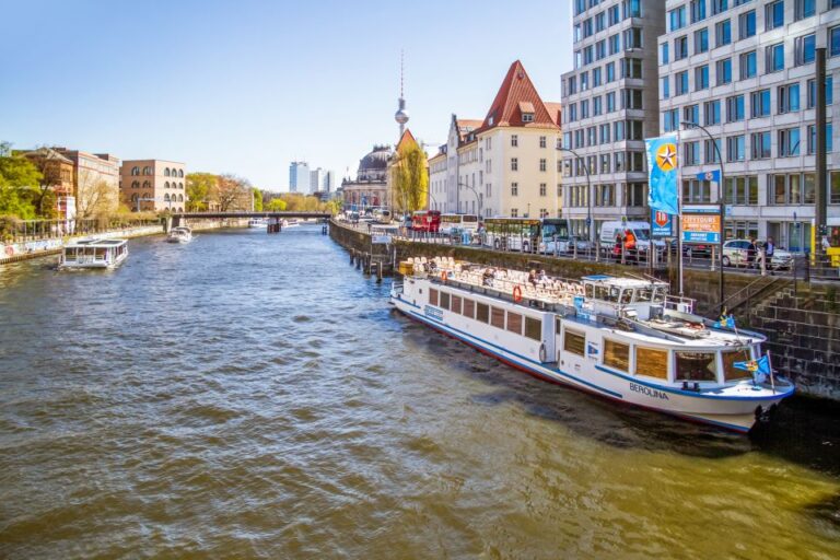 Berlin: Boat Tour Along The River Spree Activity Overview