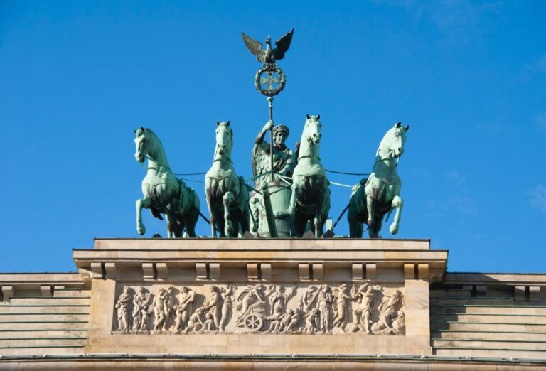 Berlin Brandenburg Gate: Self Guided Audio Tour Tour Overview