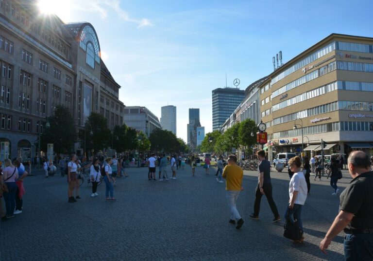 Berlin: City West Walking Tour With A Real Berliner Highlights Of Kurfürstendamm