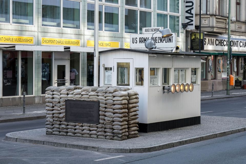 Berlin Wall - East and West Berlin Private Walking Tour - Overview of the Berlin Wall Tour