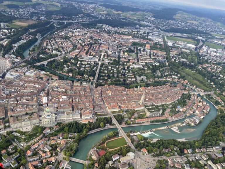 Bern: Private 18 Minute Helicopter Flight Berns Picturesque Old Town