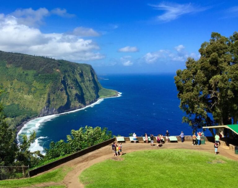 Big Island: Small Group Waterfalls Adventure Waipio Valley Lookout