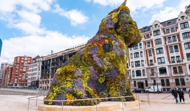 Bilbao & Guggenheim Private Walking Tour From Hotel/center Tour Overview