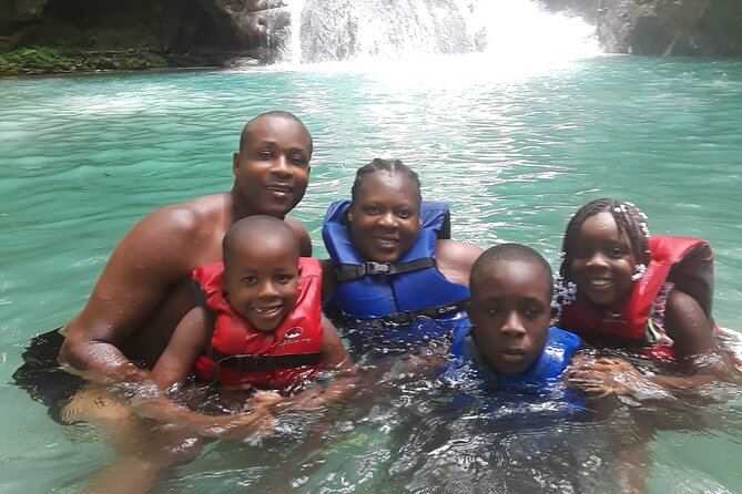 Blue Hole Tour From Ocho Rios Passing Through Ocho Rios