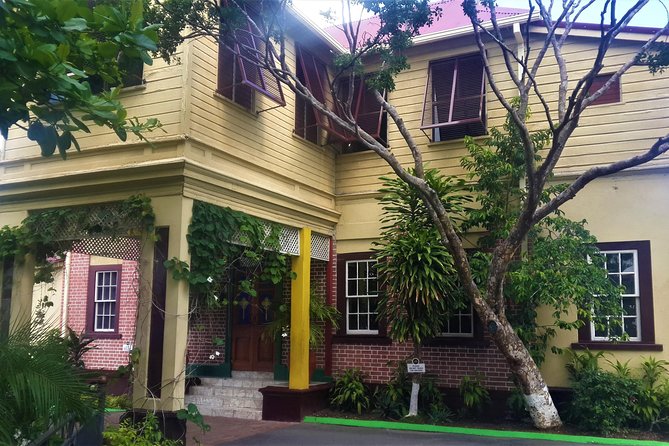 Bob Marley Museum Admission & Kingston Sightseeing Tour From Ocho Rios Inclusions